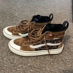 NWOT Vans SK8-Hi® MTE-2 leopard print high tops